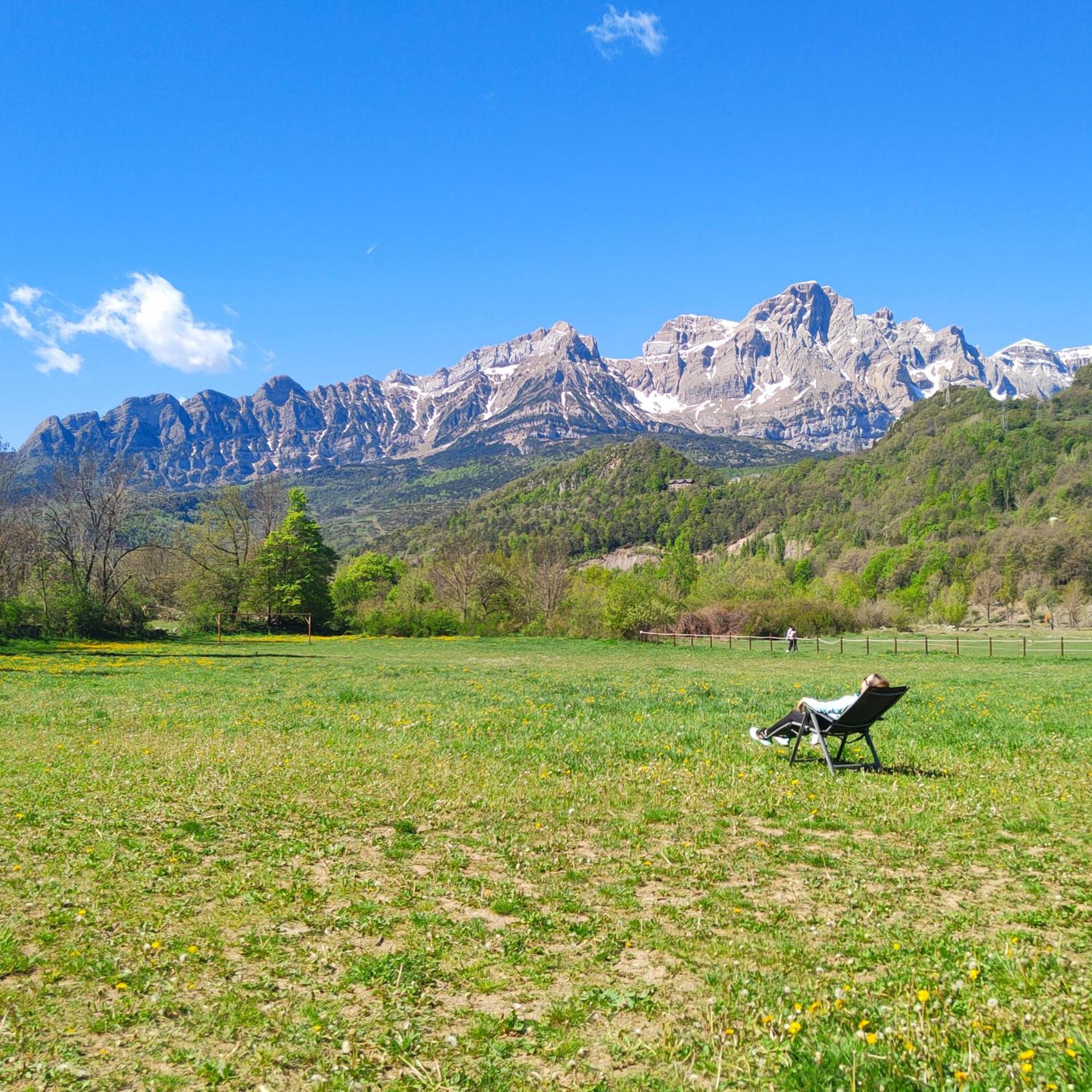 Los Cachorros El Pueyo de Jaca Exteriör bild